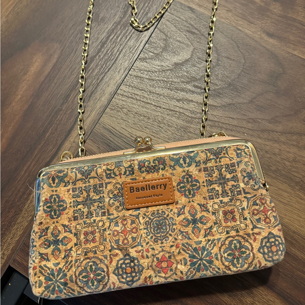 Baellerry Natural Cork Convertible Crossbody WOC environmentally friendly 😊